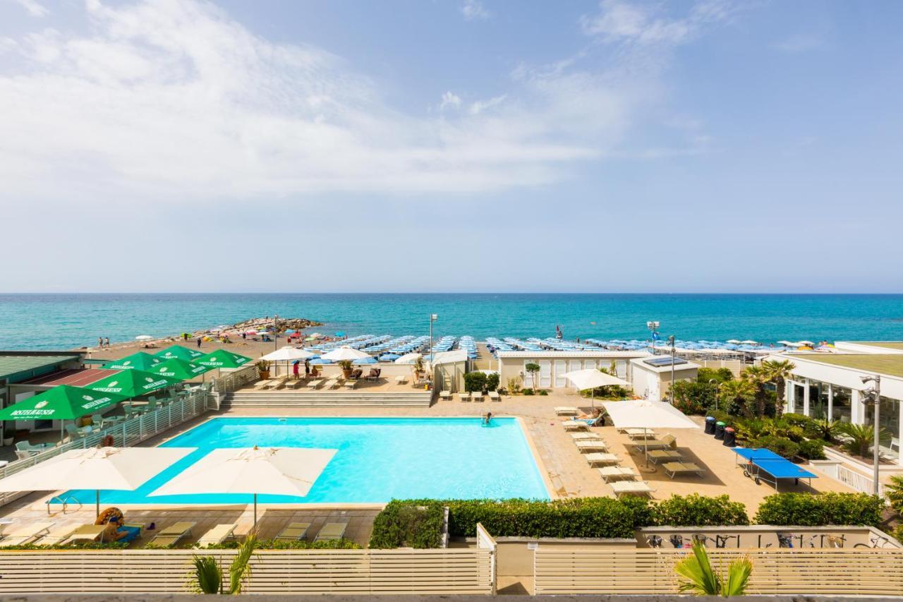 Hotel Stella Marina Marina di Cecina Exterior foto