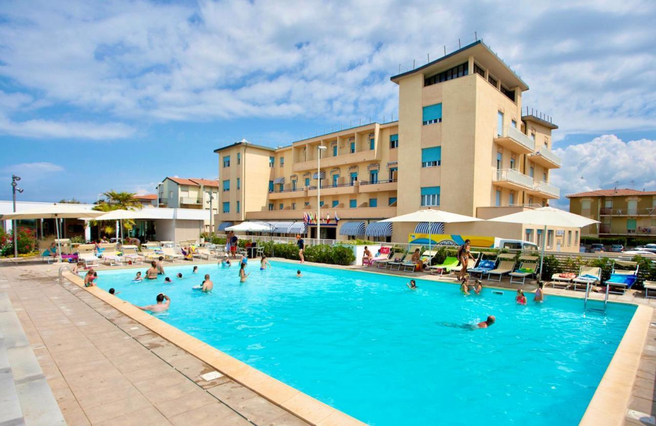 Hotel Stella Marina Marina di Cecina Exterior foto