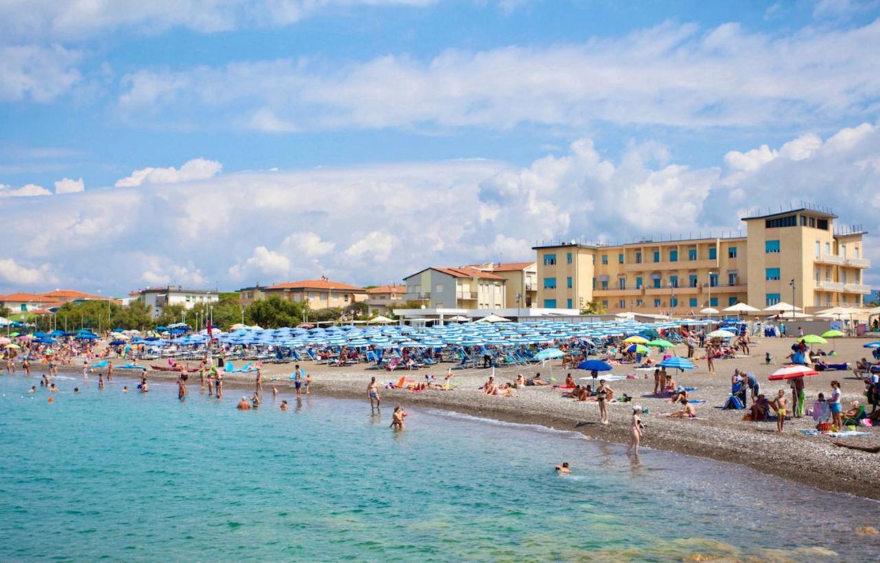 Hotel Stella Marina Marina di Cecina Exterior foto