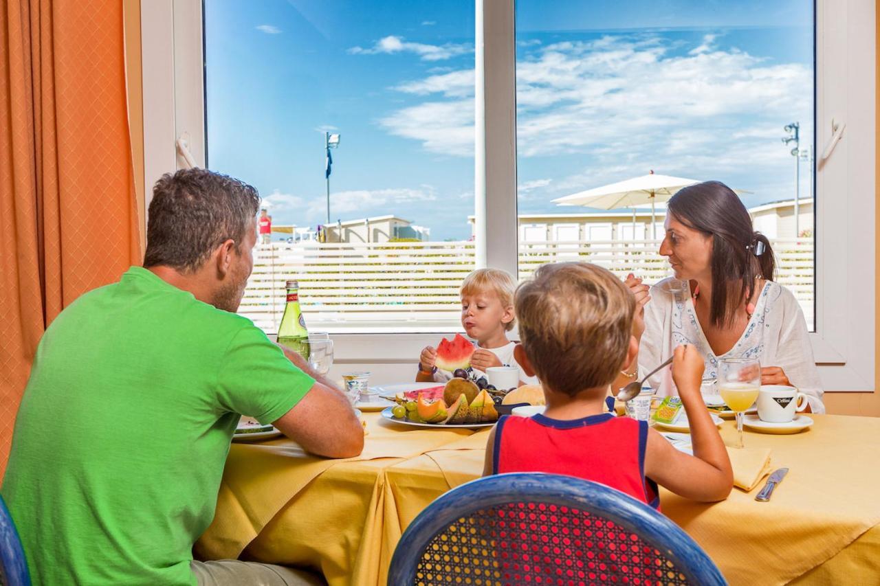 Hotel Stella Marina Marina di Cecina Exterior foto