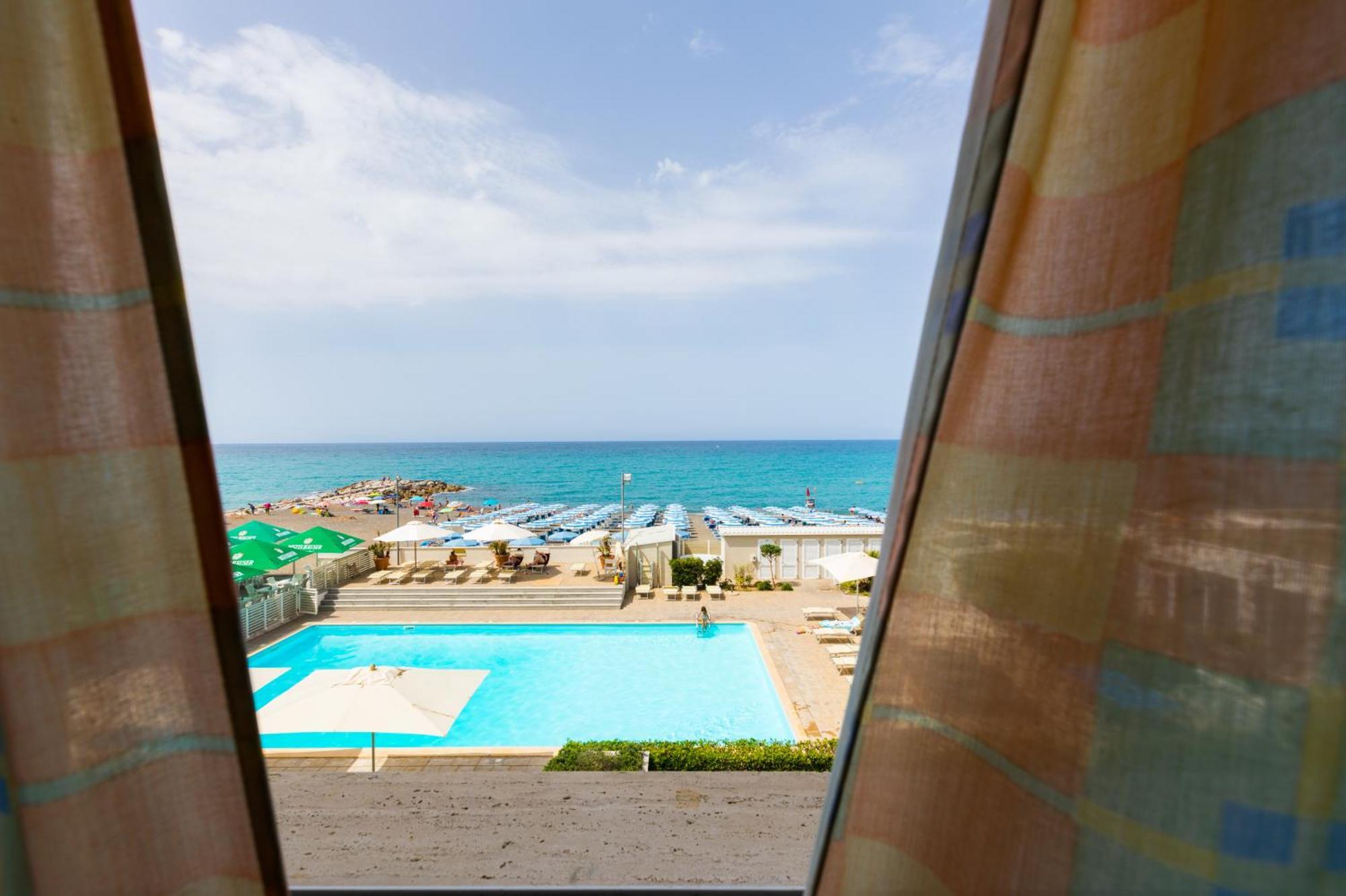 Hotel Stella Marina Marina di Cecina Exterior foto